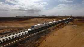 Imagen de un tren de alta velocidad del servicio La Meca-Medina.