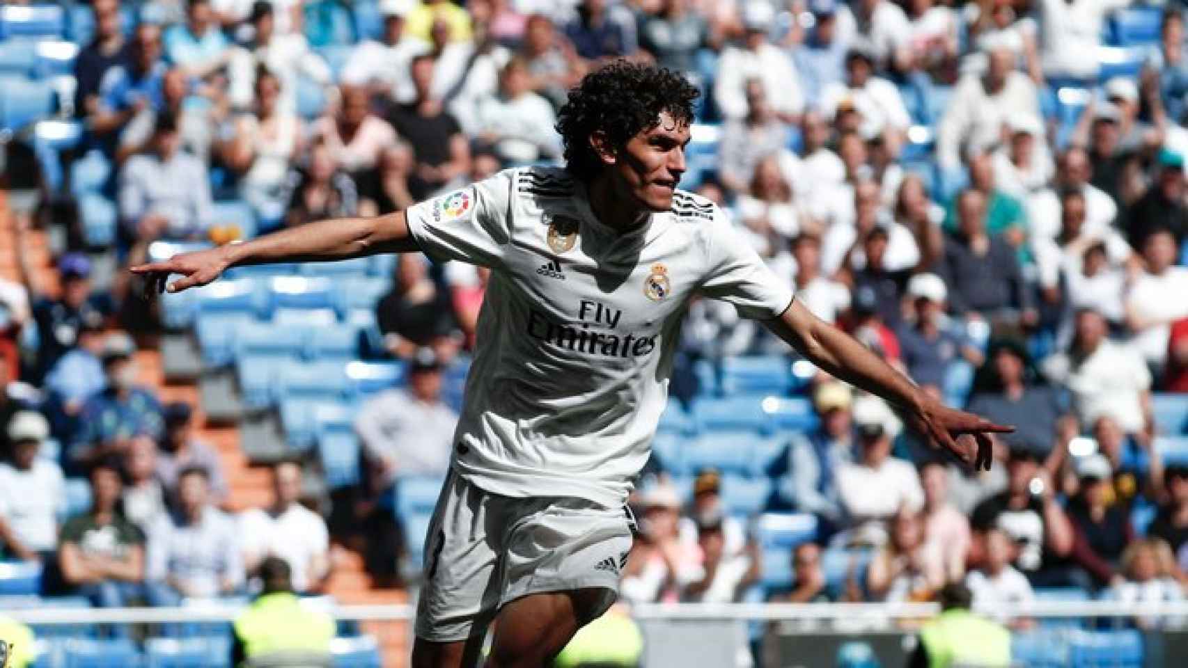 Jesús Vallejo celebra un gol con el Real Madrid