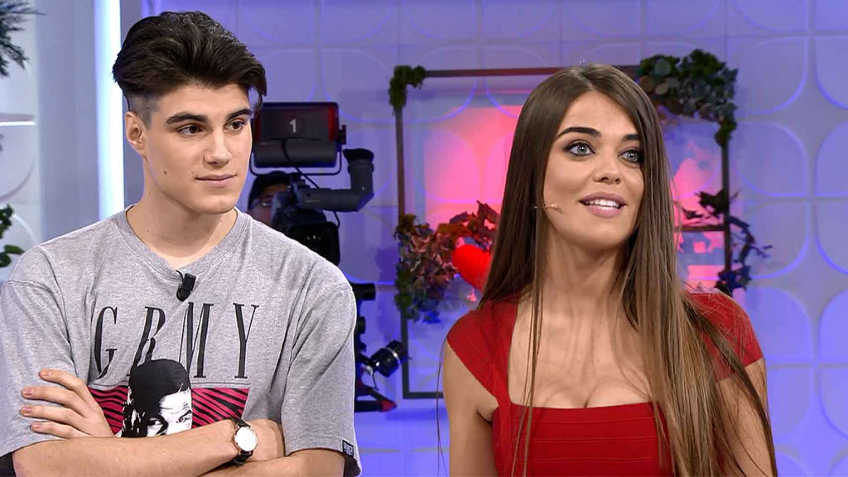 Julen y Violeta durante uno de los programas de 'MyHyV'.