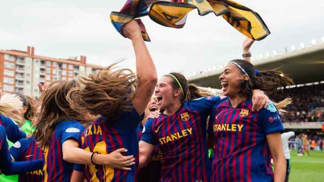 El Barcelona femenino celebra el pase a la final de la Champions. Foto: Twiter (@FCBFemeni)