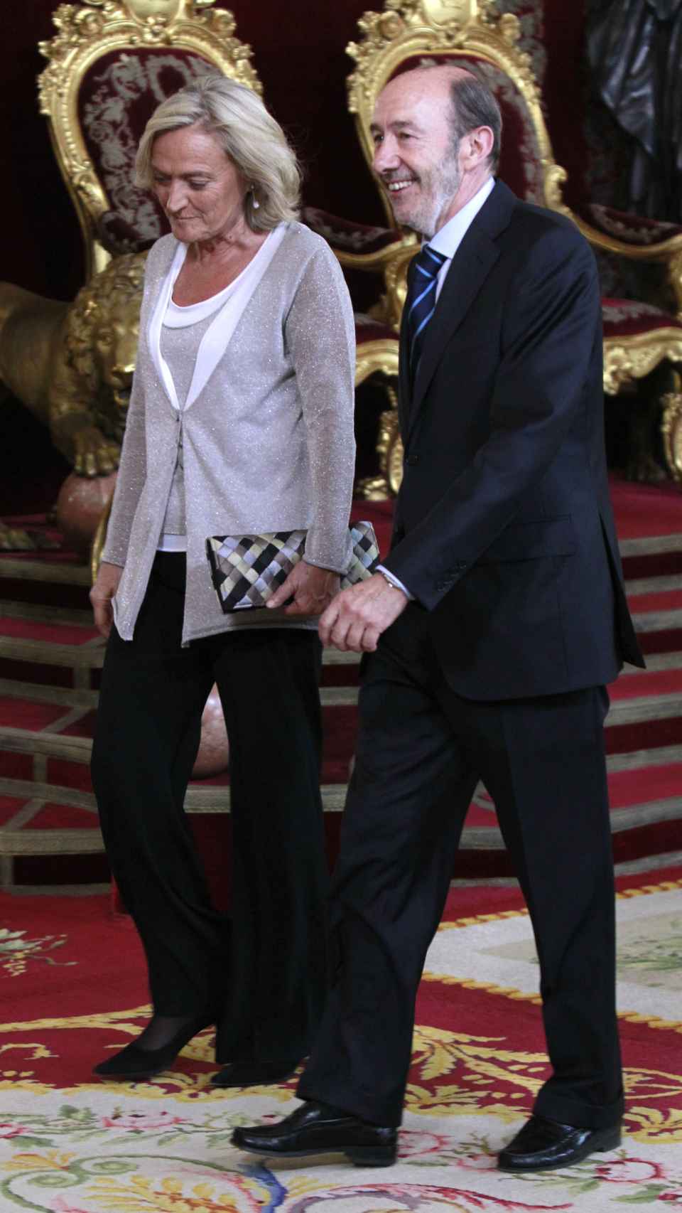 Rubalcaba y su esposa Pilar Goya en la proclamación de Felipe VI como Rey de España.