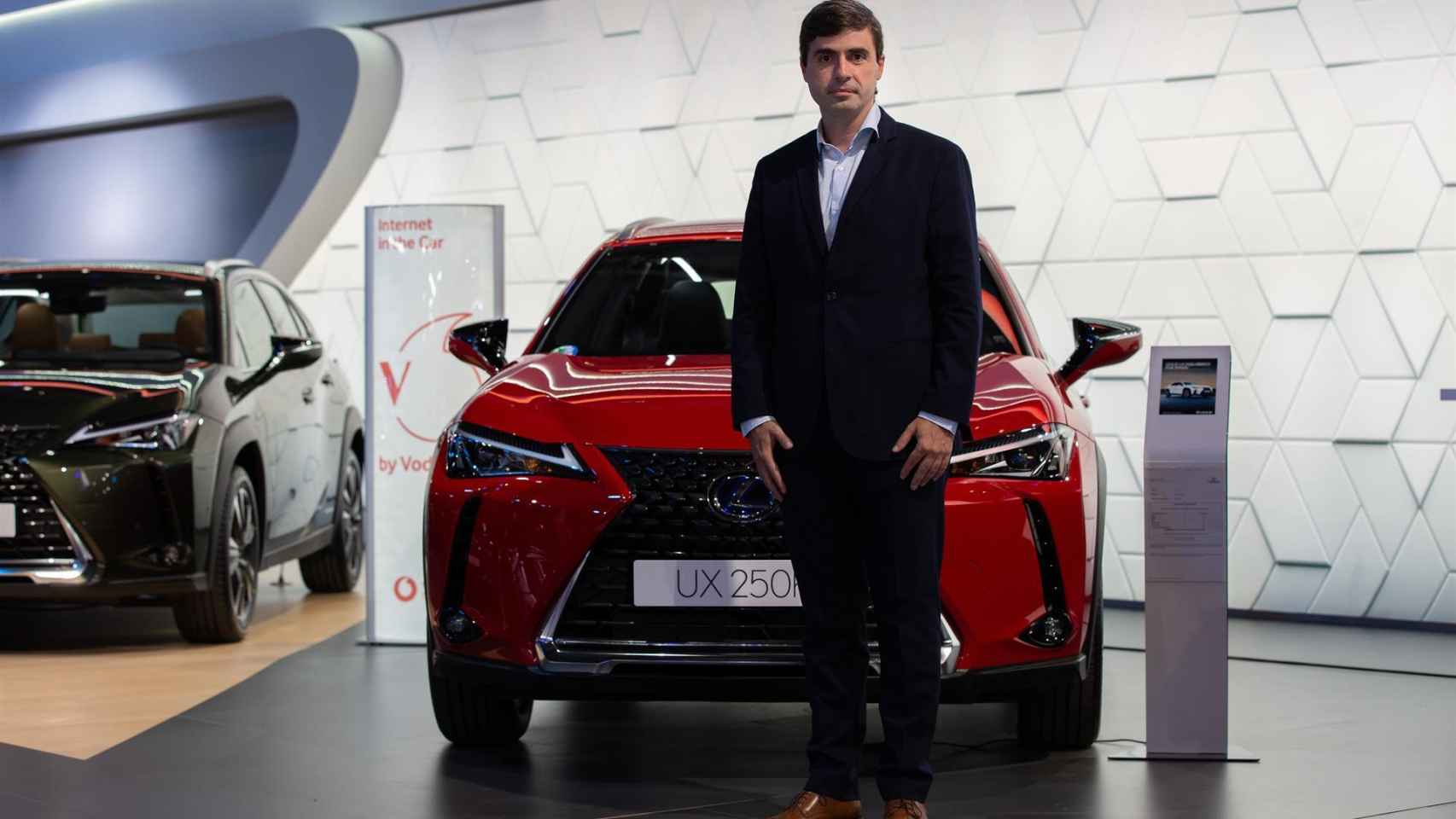 Vodafone y Lexus se alían para ofrecer internet en sus coches de España