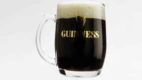 Una jarra de la legendaria cerveza negra Guinness.