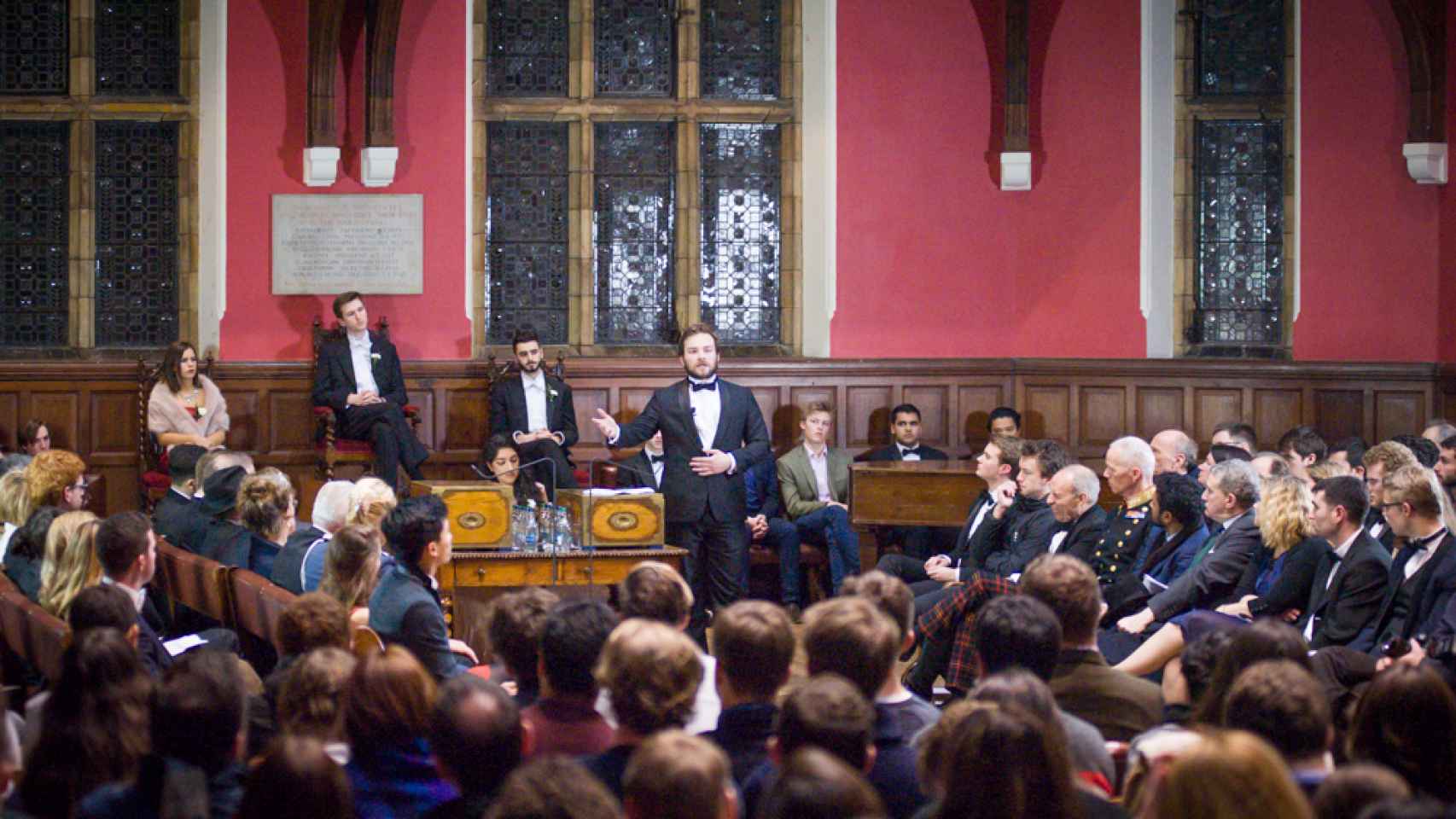 Debate en la Oxford Union Society./