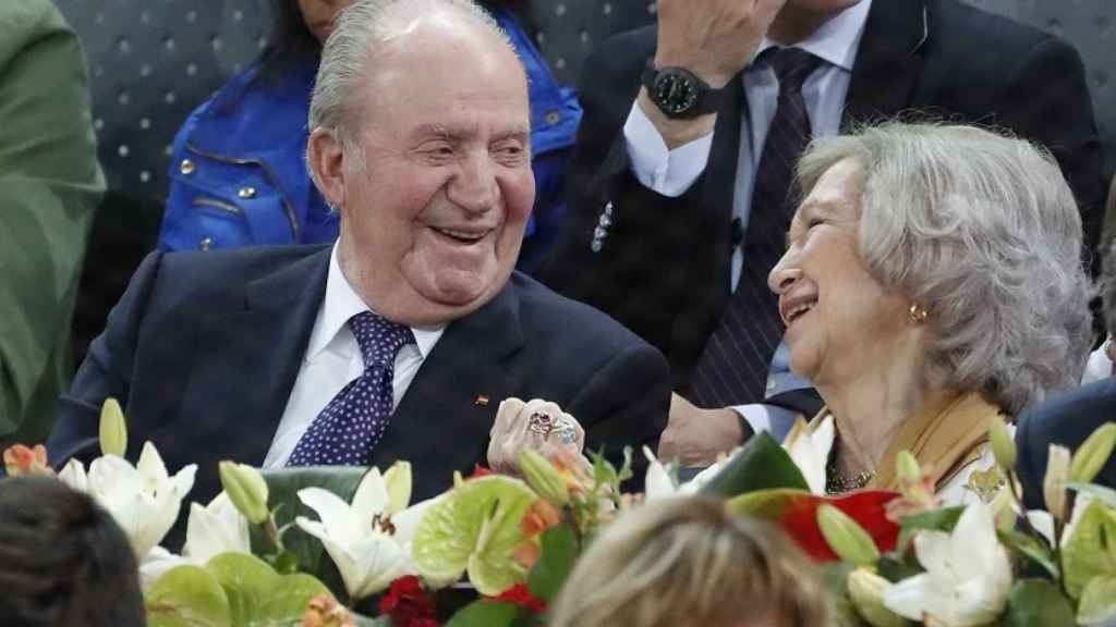 Los reyes eméritos Juan Carlos y Sofía en un partido de Rafa Nadal.