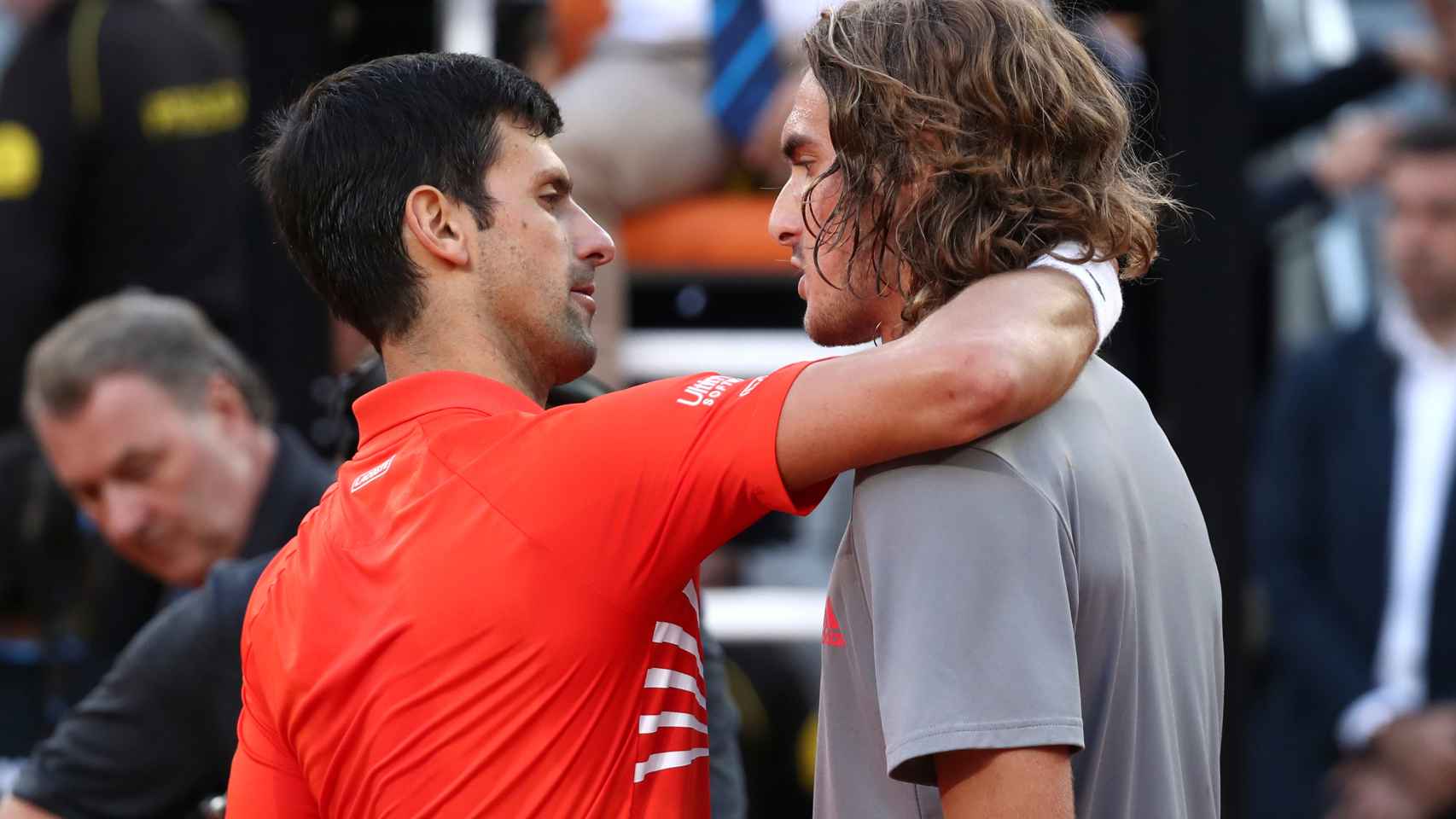Djokovic pulveriza a Tsitsipas  y conquista el Mutua Madrid Open por tercera vez