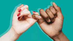 Hay una serie de prácticas que contribuyen a fortalecer las uñas.