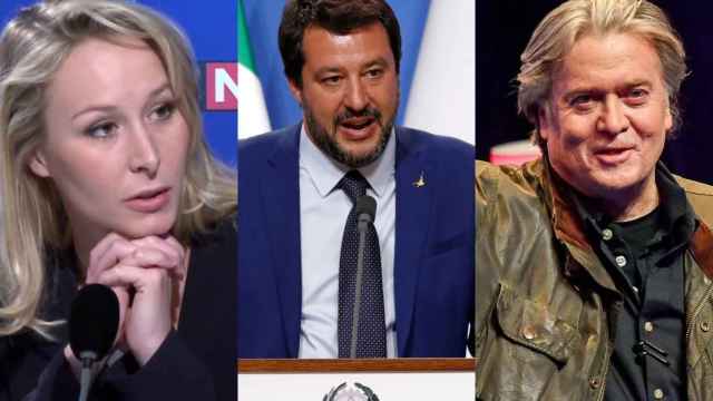 Marion Maréchal, Matteo Salvini y Steve Bannon.