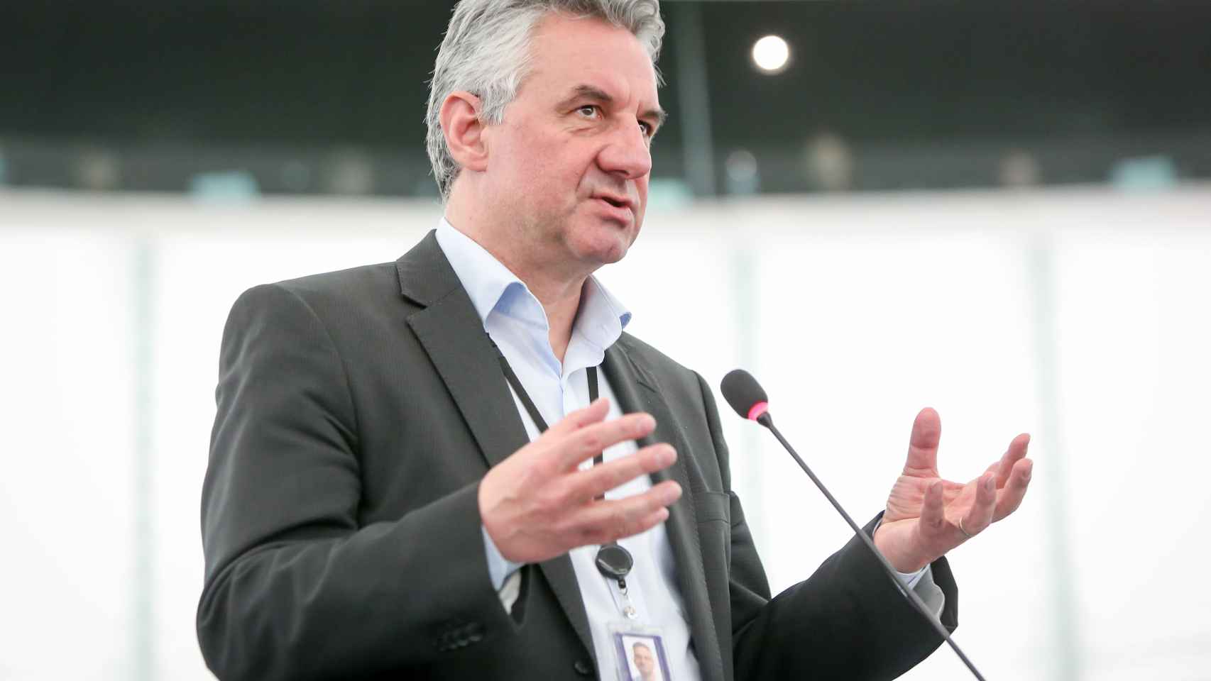 El candidato de la derecha euroescéptica, Jan Zaharadil