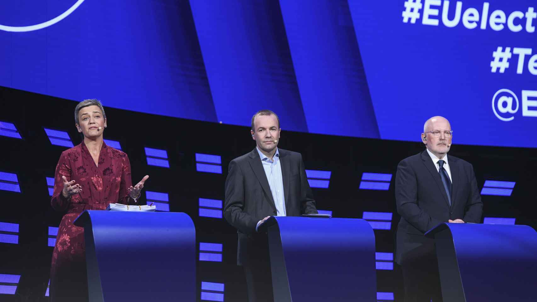Vestager, Weber y Timmermans, durante el debate en la Eurocámara