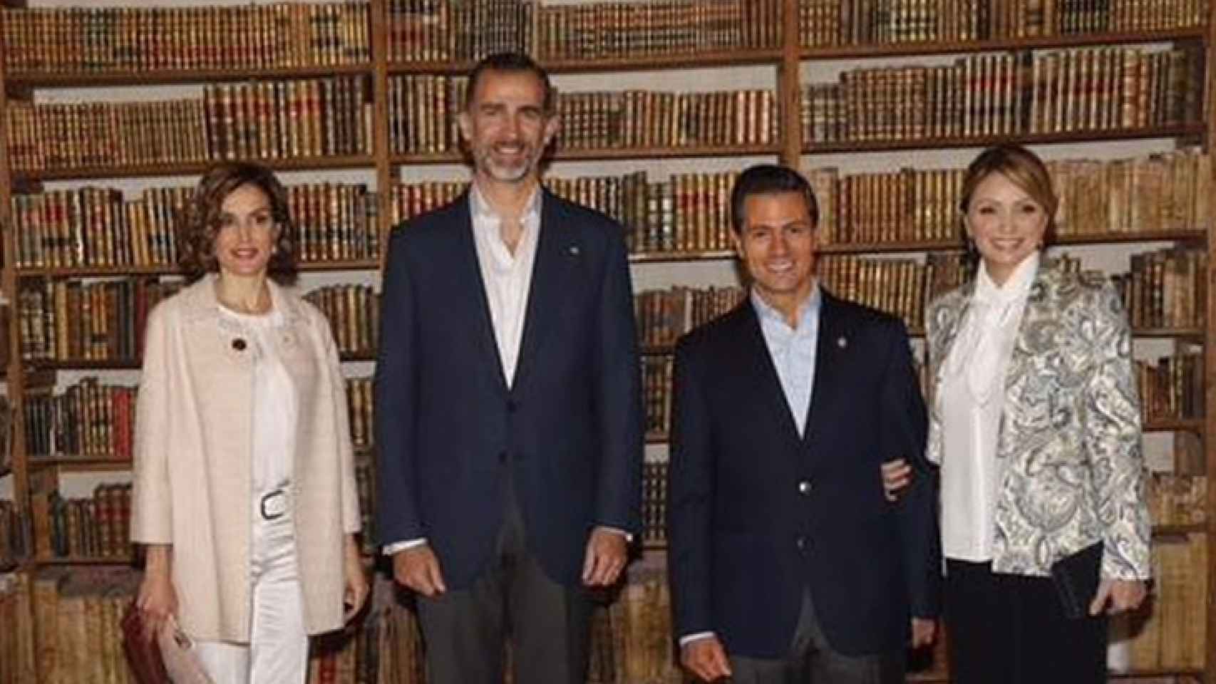 Felipe, Letizia, Peña Nieto (entonces presidente de México) y su esposa Angélica Rivera.
