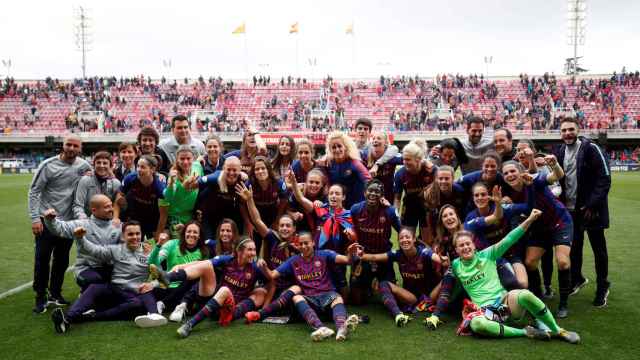 Las futbolistas del Barcelona celebran el pase a la final de la Women's Champions League