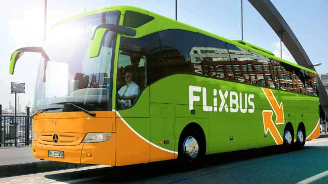 Imagen de un autobus de Flixbus.
