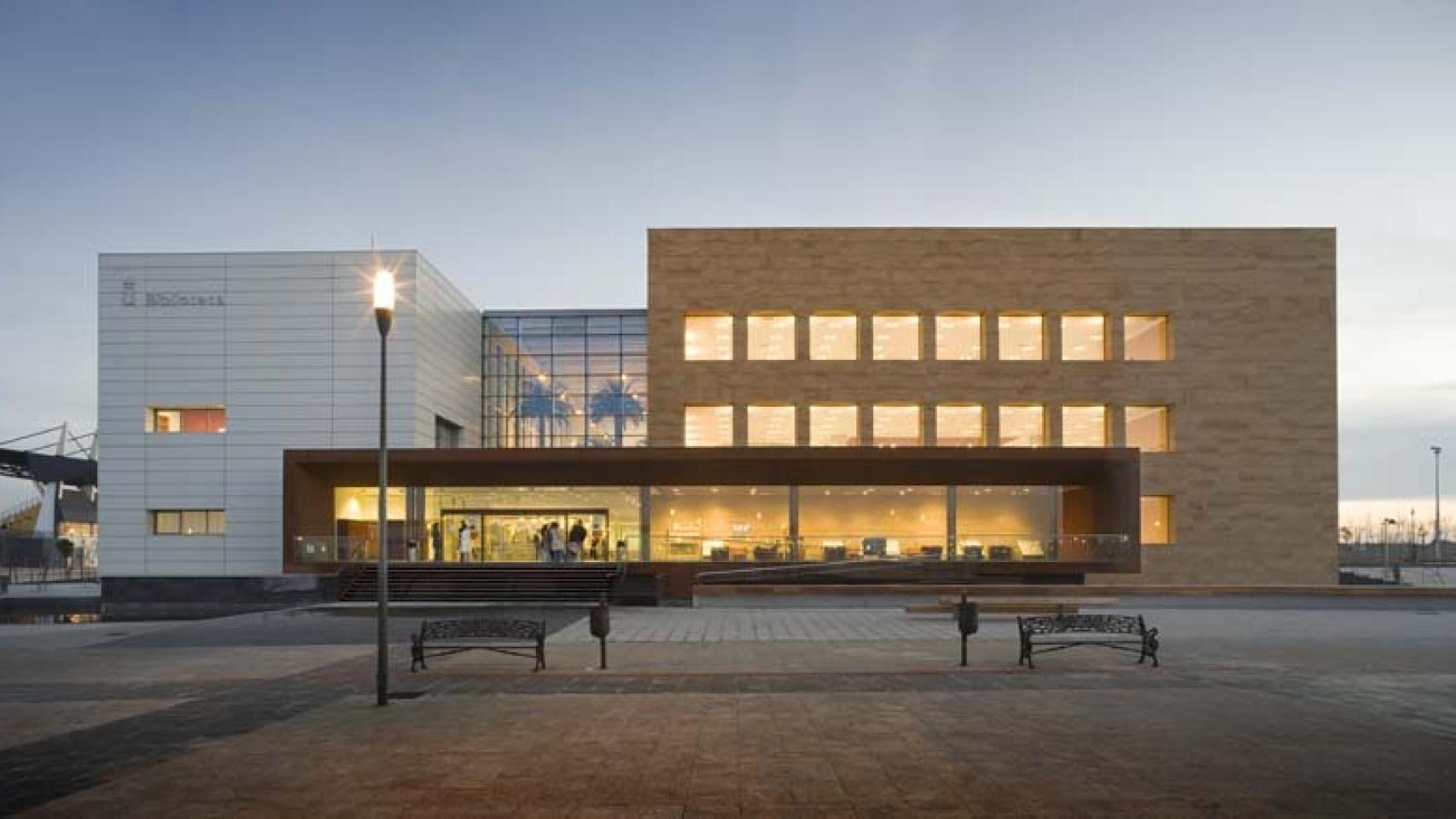 La biblioteca de la Universidad Rey Juan Carlos en el campus de Fuenlabrada.