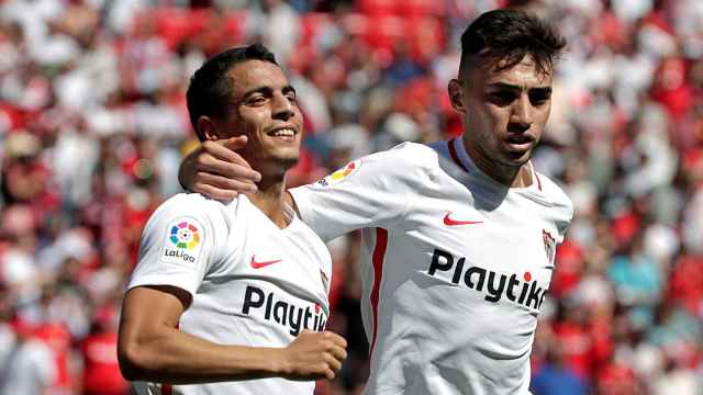 Ben Yedder y Munir celebran un gol del Sevilla