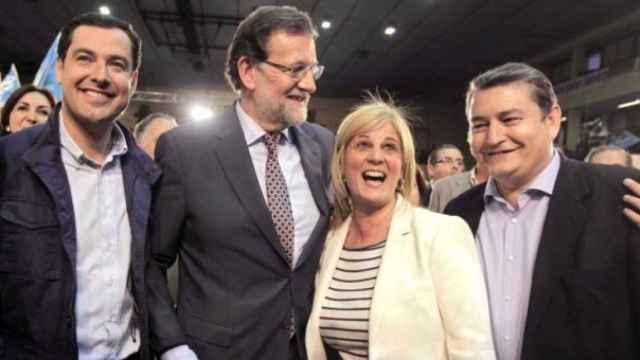 María José García Pelayo junto al ahora presidente de la Junta Moreno Bonilla y el expresidente Rajoy