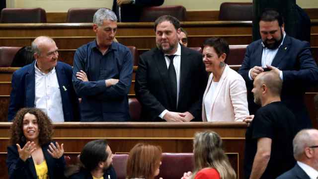 Oriol Junqueras en el Congreso junto a los diputados de Bildu