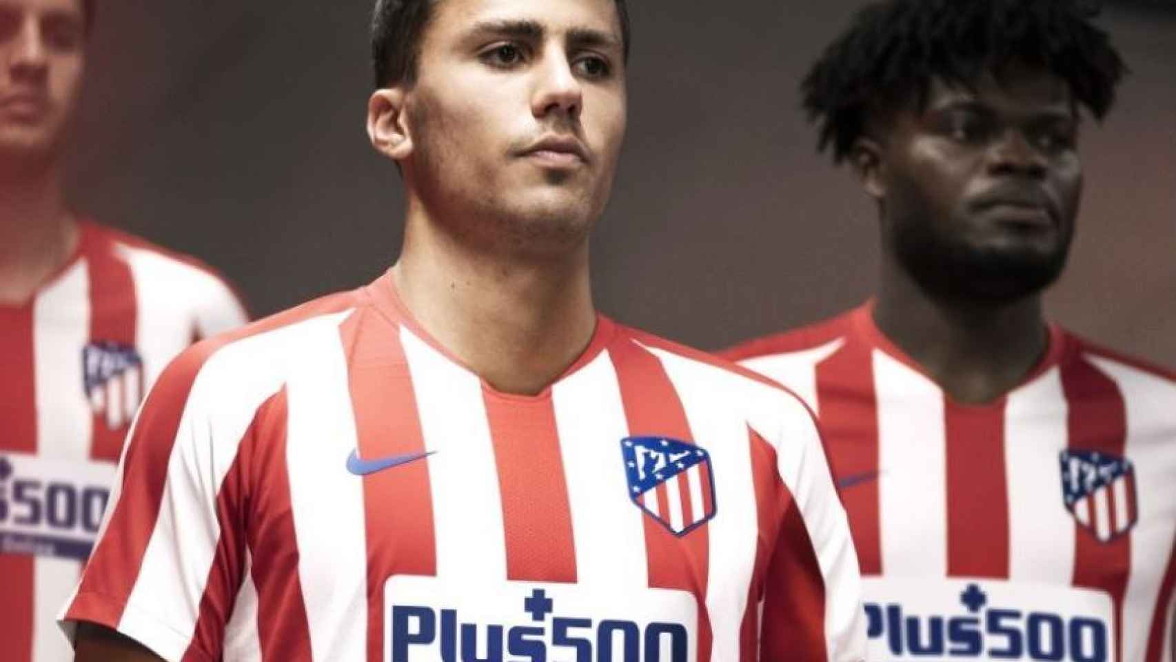 20 camisetas del Atlético de Madrid para 'colchoneros