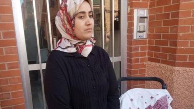 Una madre abandona a su bebé en un portal de Murcia al no poder