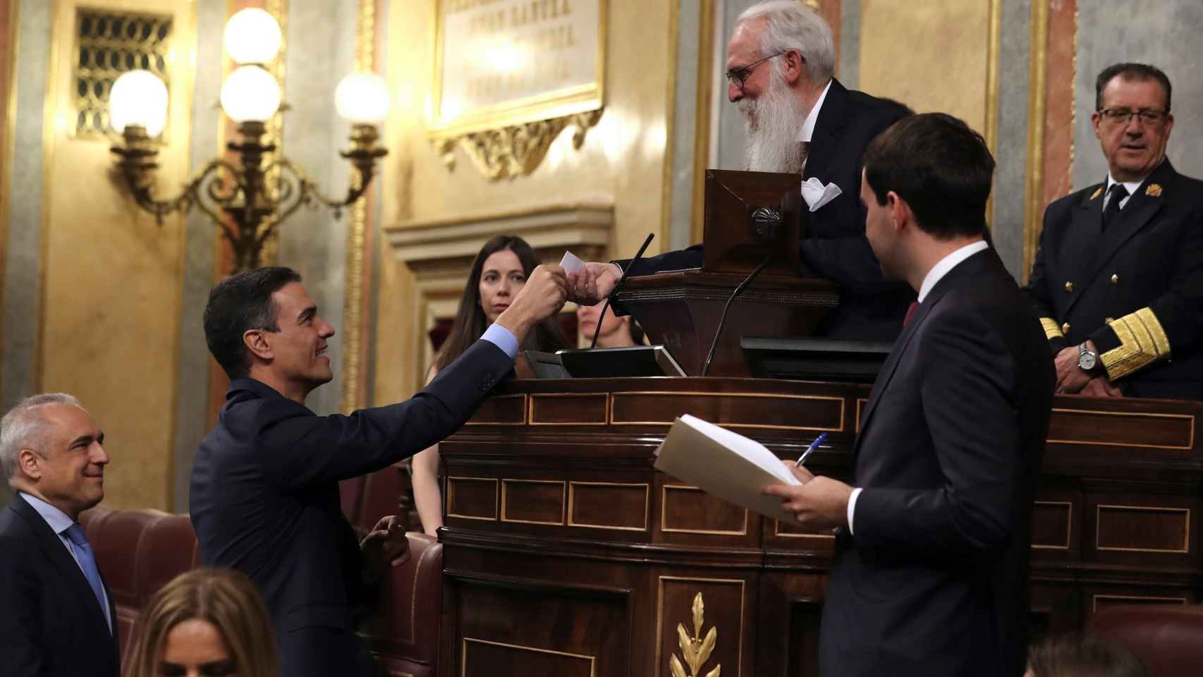El presidente del Gobierno, Pedro Sánchez, junto a Agustín Zamarrón.