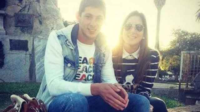 Emiliano Sala y su hermana Romina.