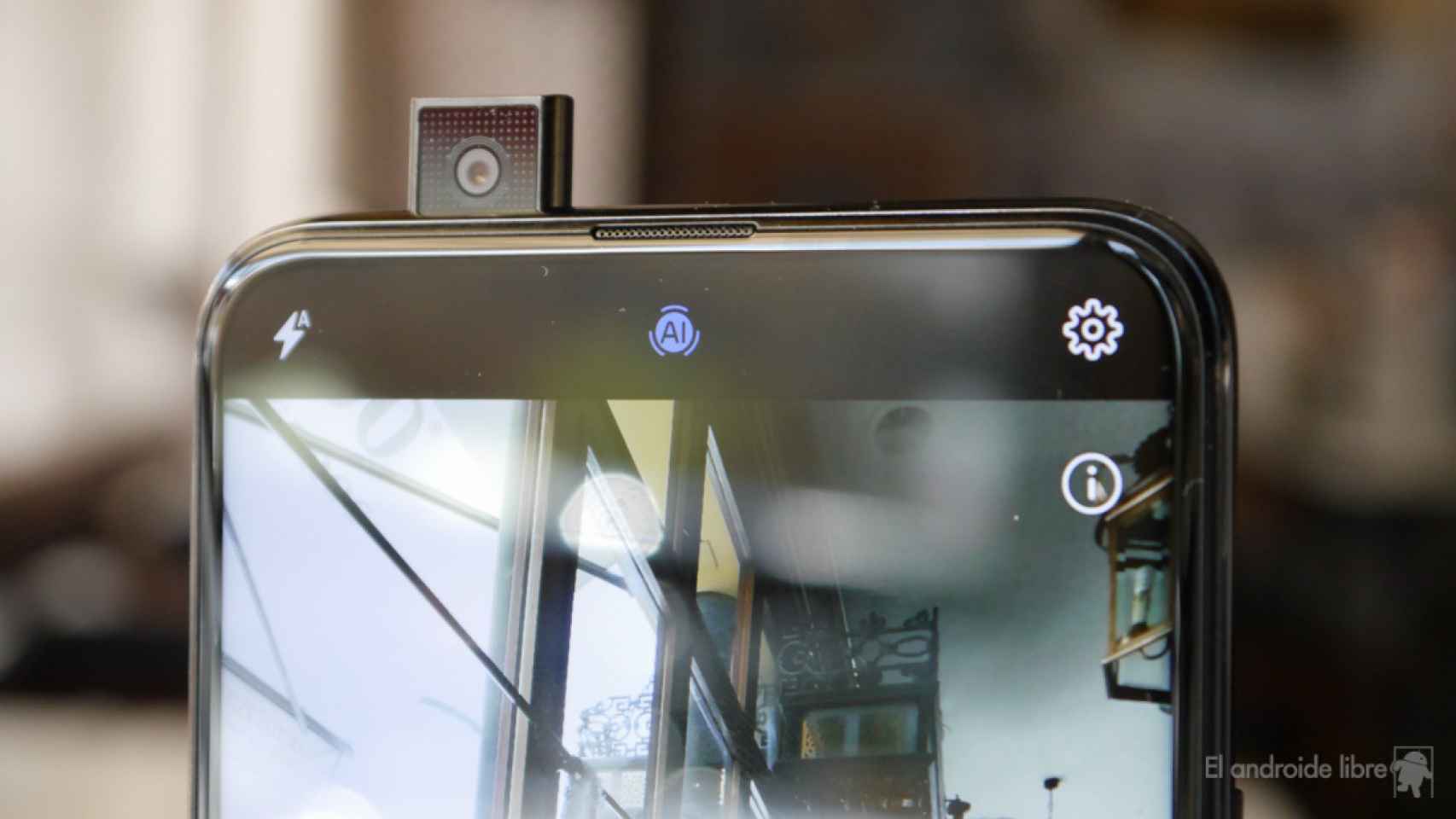 Análisis Huawei P Smart Z: pantalla total con cámara motorizada