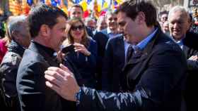 Albert Rivera y Manuel Valls, durante una manifestación en Barcelona.