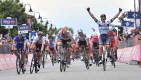 Damiano Cima gana al sprint la 18ª del Giro de Italia 2019. Foto: Twitter (@giroditalia)