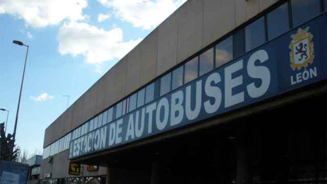 Los hechos se produjeron en un autobús que se desplazaba desde Oviedo hasta Madrid. El hombre fue detenido en León.
