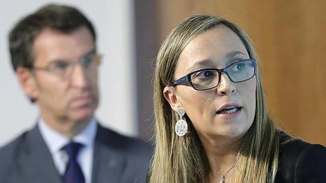 Elena Muñoz, líder del PP en Vigo, junto al presidente gallego Alberto Núñez Feijóo.