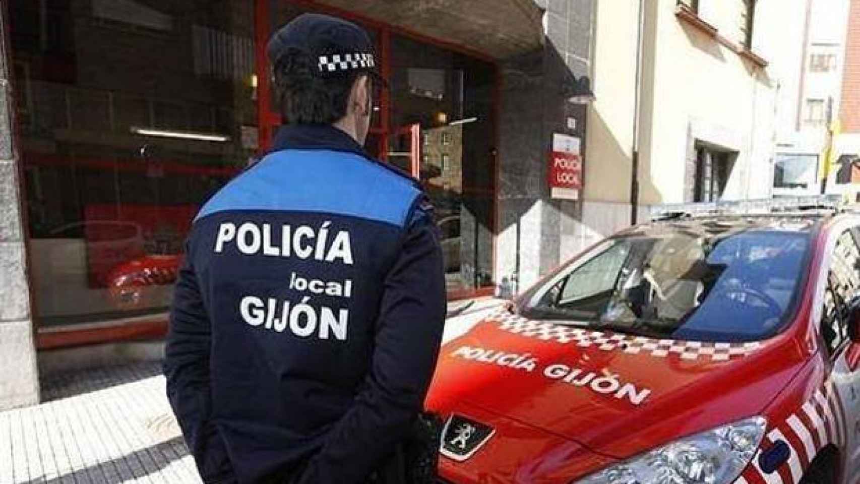 Agente de la Policía Local de Gijón