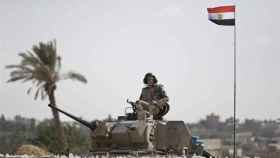 Al menos ocho muertos por una ataque contra puestos de control en el Sinaí (Egipto)