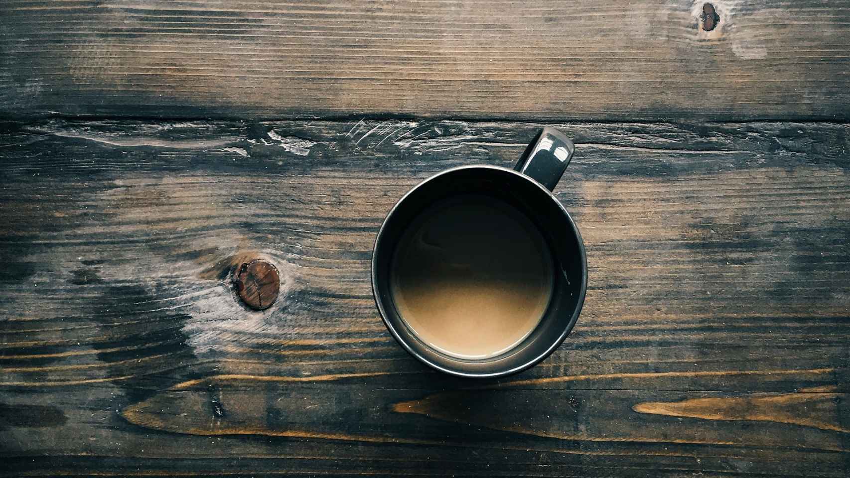 El café es una alternativa saludable para ayudarnos a mantenernos despiertos.