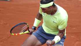 Rafael Nadal celebra un punto en la final de Roland Garros 2019 ante Thiem