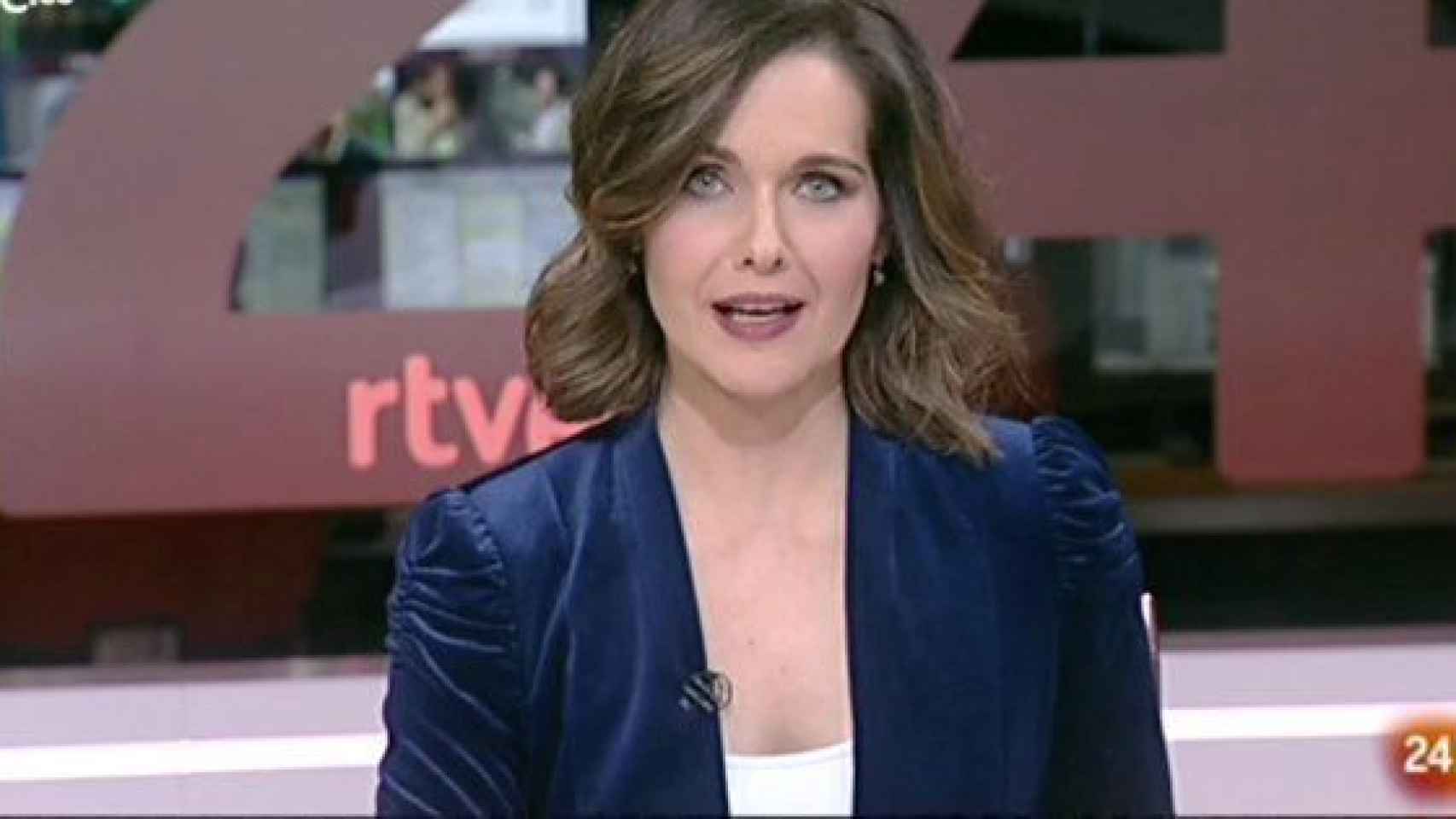 Raquel Martínez durante el directo del Canal 24 Horas.