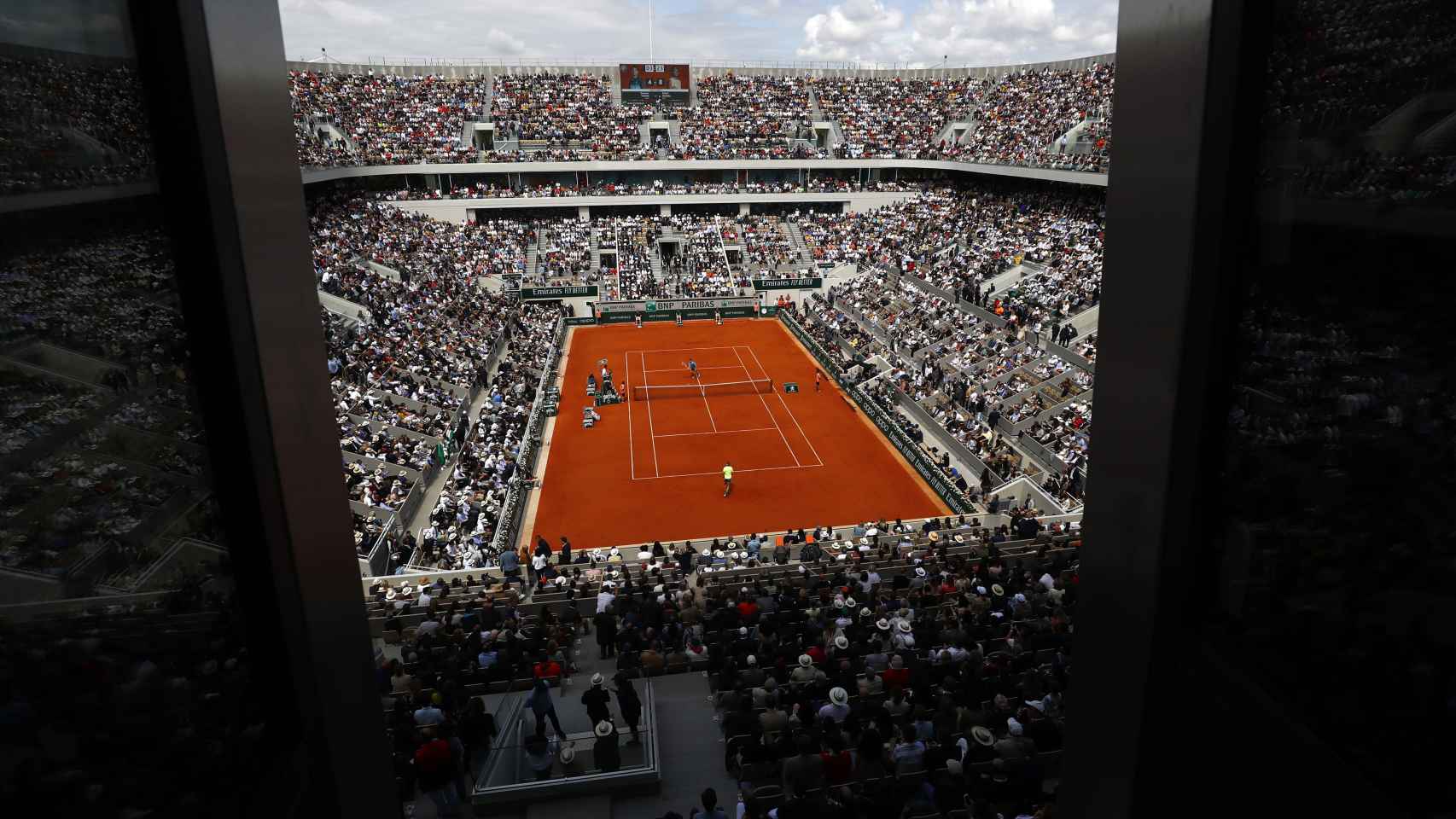 La pista central de Roland Garros, la Philippe-Chatrier, lista para la final