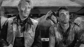 John Wayne y Montgomery Clift.