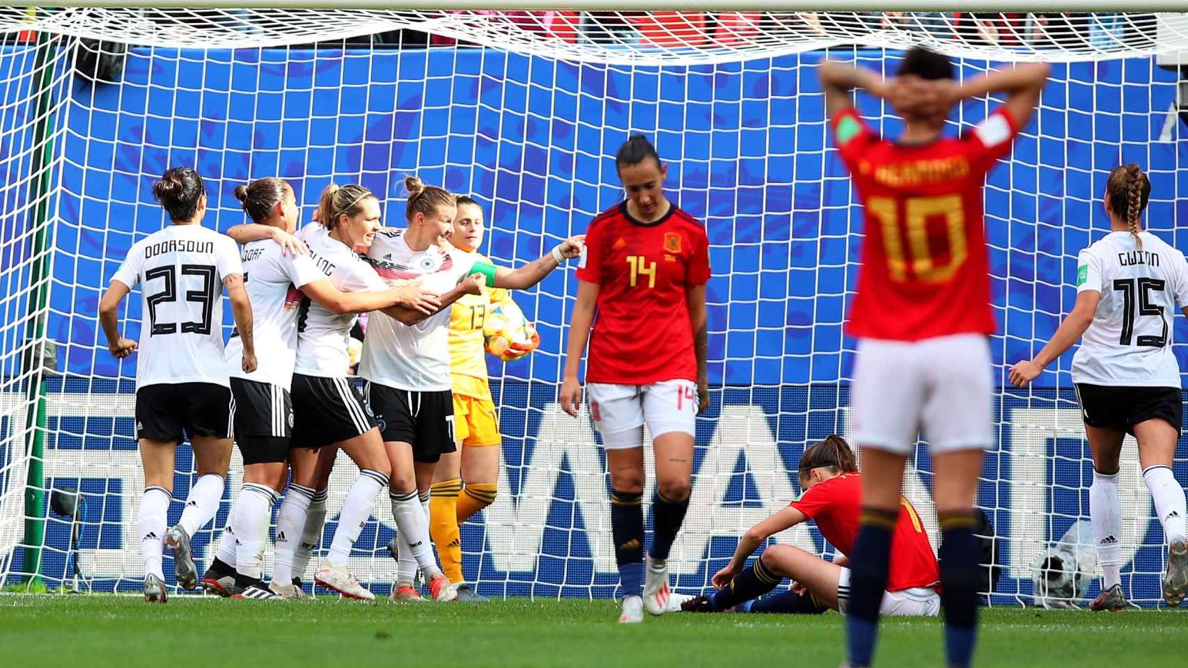 La selección de Alemania celebra un gol ante España en el Mundial femenino de Francia 2019