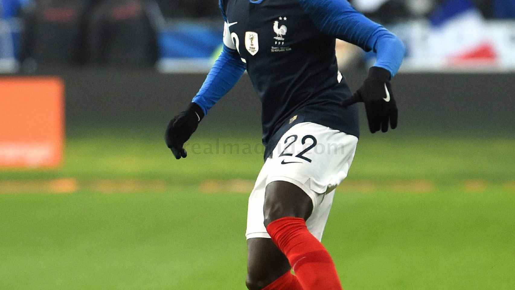 Ferland Mendy, en un partido de la selección de Francia