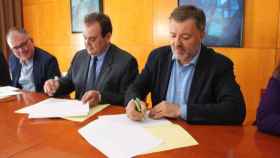 Gómez Cavero y Dolz firman el acuerdo
