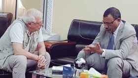 La fotografía de la visita oficial de Borrell al ministro de Interior de Níger.
