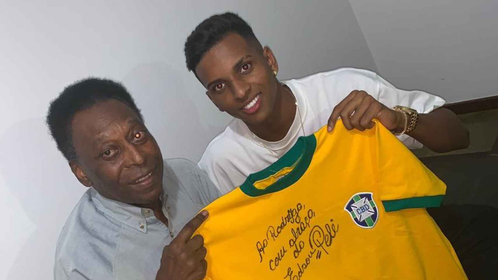 Rodrygo y Pelé. Foto: Twitter (@RodrygoGoes)