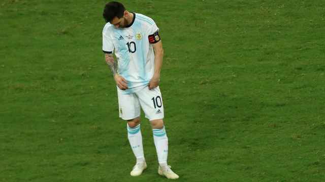 Lionel Messi de Argentina al final del partido Argentina-Colombia del Grupo B de la Copa América de Fútbol 2019