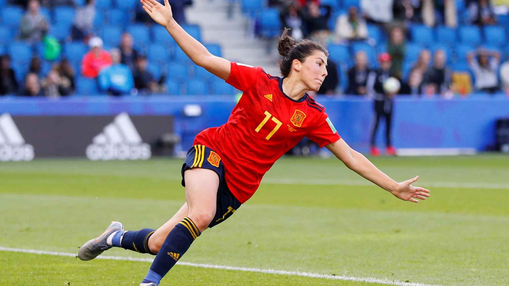 Lucía García, jugadora de la selección española de fútbol femenino en el Mundial de Francia 2019