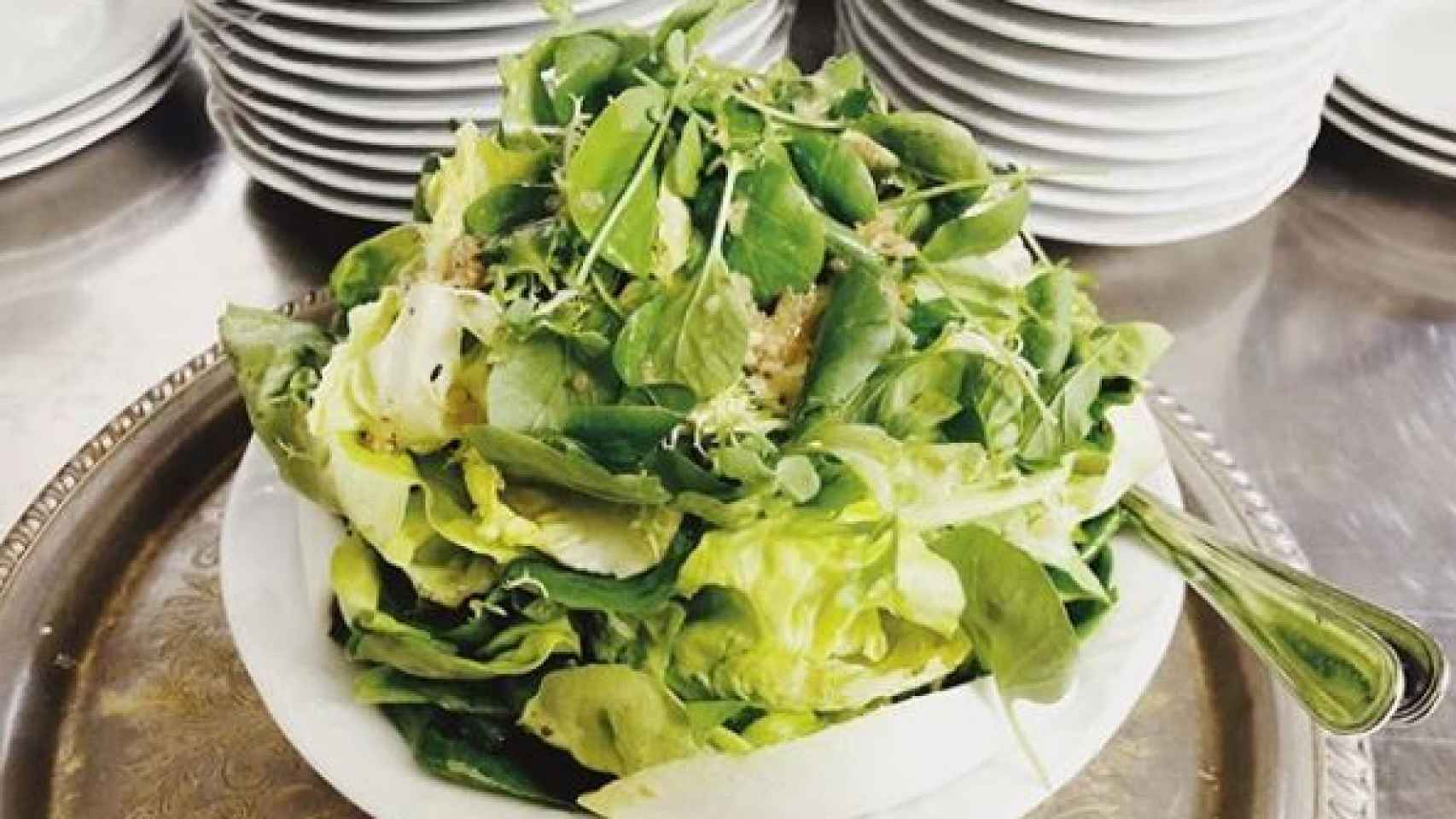 La ensalada verde que se elabora en el restaurante Vía Carota de Nueva York.