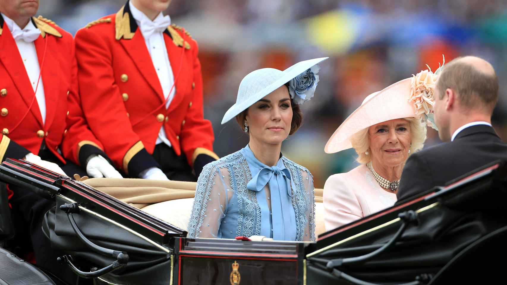 Kate Middleton y el príncipe Guillermo mostraron su pesar por la triste noticia.