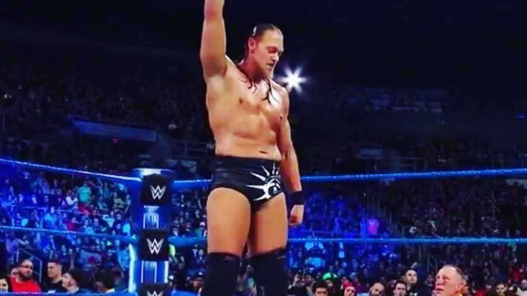 Big Cass en un combate de la WWE. Foto: Instagram (@bigcasswwe)