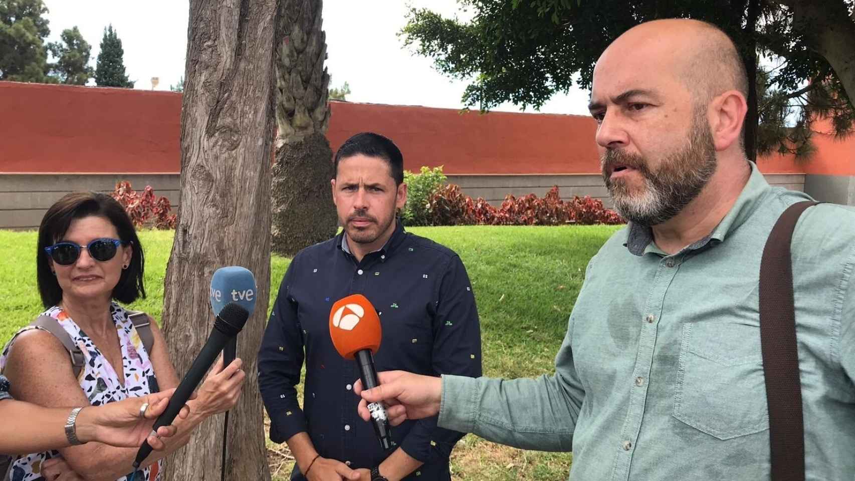 El alcalde de Telde, Héctor Suárez, traslada su pésame a la familia del niño fallecido atragantado en las Fiestas de San Juan.