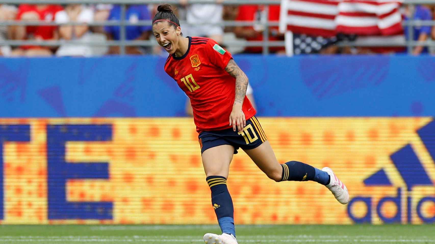 Jenni Hermoso, celebra el primer gol de España ante EEUU