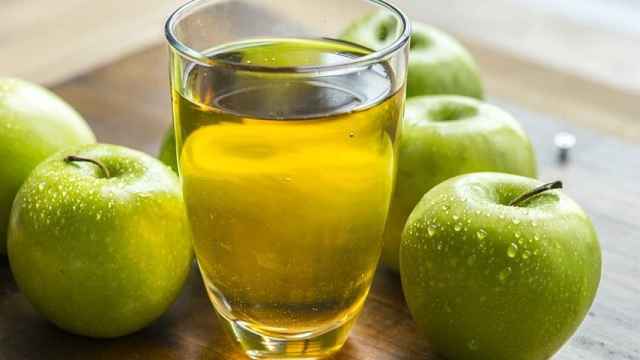 Investigadores del CSIC descubren propiedades prebióticas en los residuos de la sidra de manzana